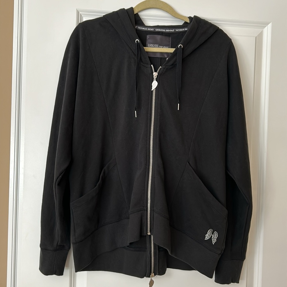 VICTORIA’S SECRET Hoodie